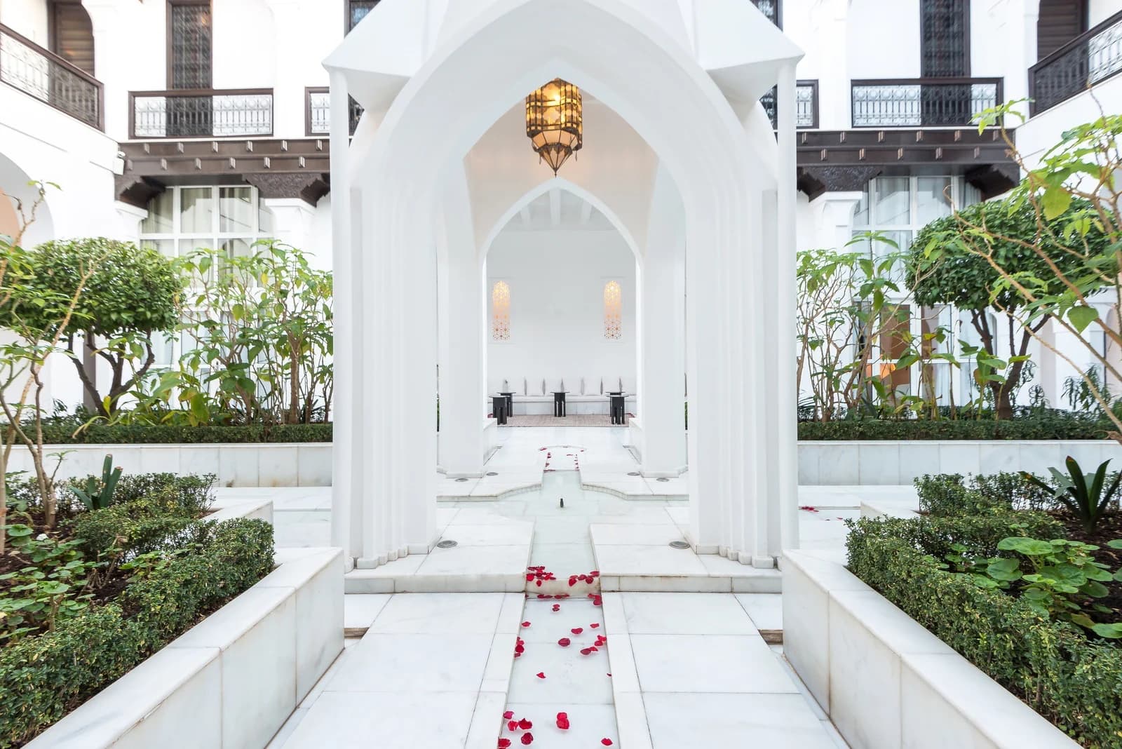 Riad Elisa patio arches